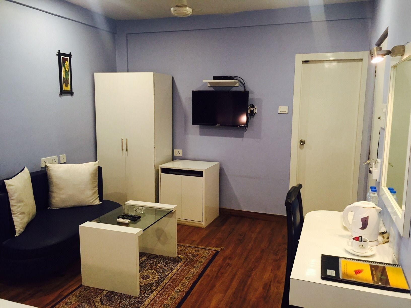 Hotel Crestwood Kolkata Luaran gambar