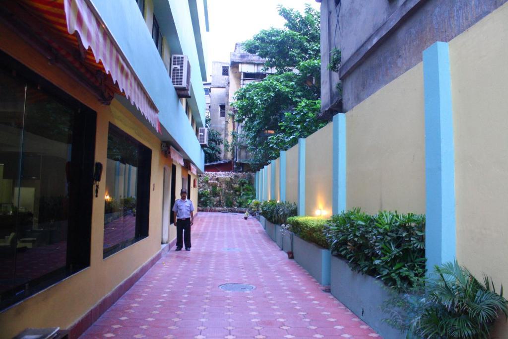 Hotel Crestwood Kolkata Luaran gambar
