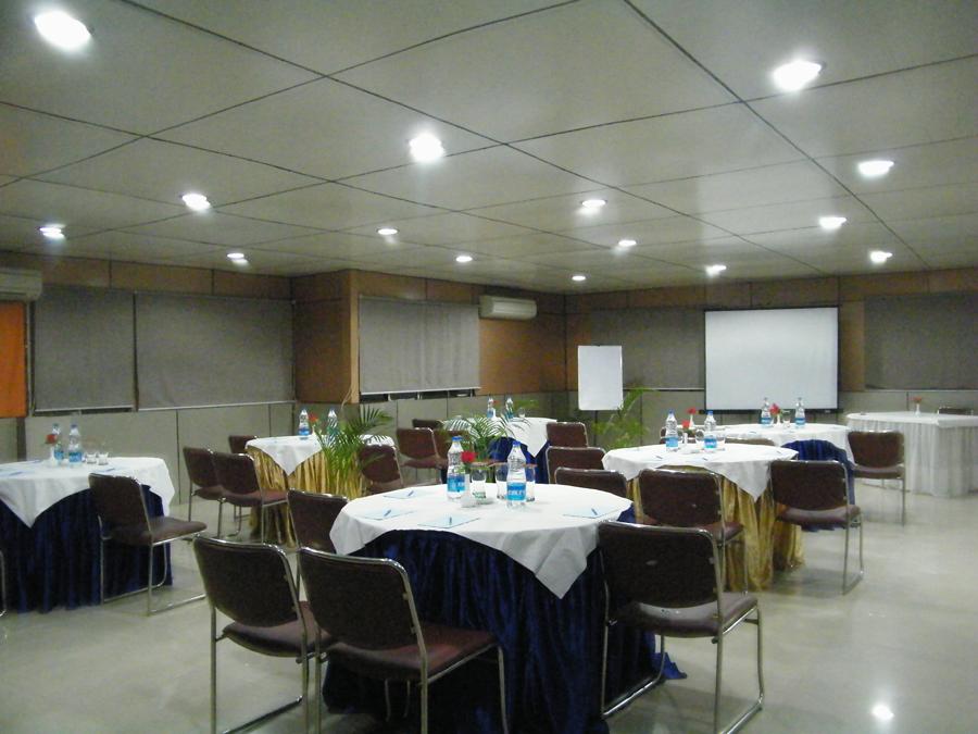 Hotel Crestwood Kolkata Luaran gambar
