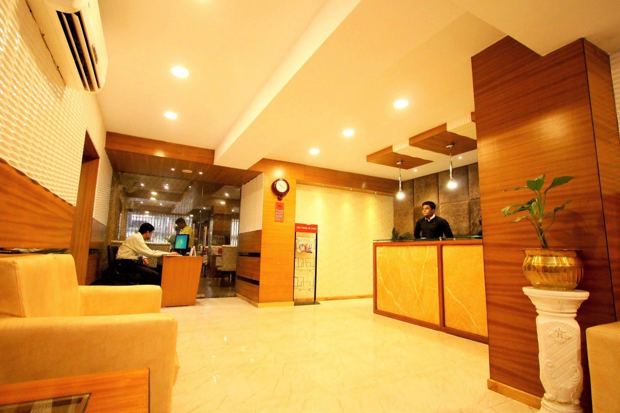 Hotel Crestwood Kolkata Luaran gambar