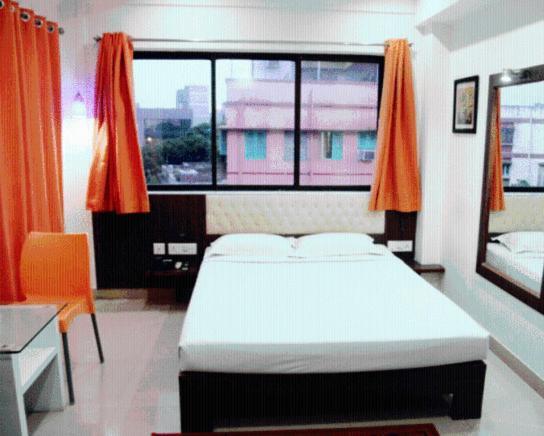 Hotel Crestwood Kolkata Bilik gambar